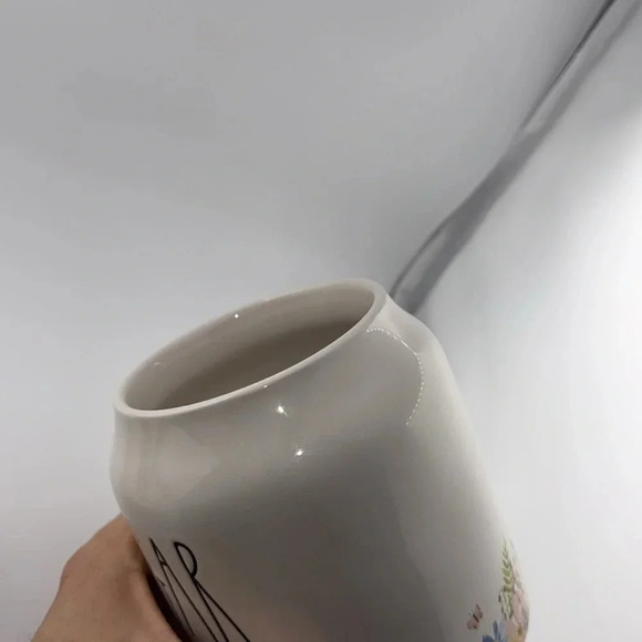 💥Rae Dunn Spring/Floral/Flowers Sugar Ceramic Canister Food storage w/lid 8” - Picture 13 of 14